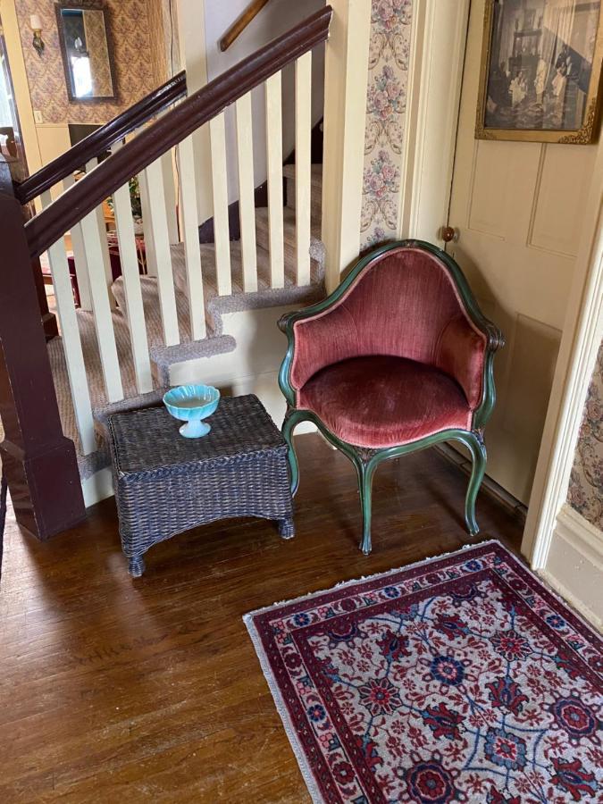 Pansy'S Parlor Bed & Breakfast Golden Exterior foto